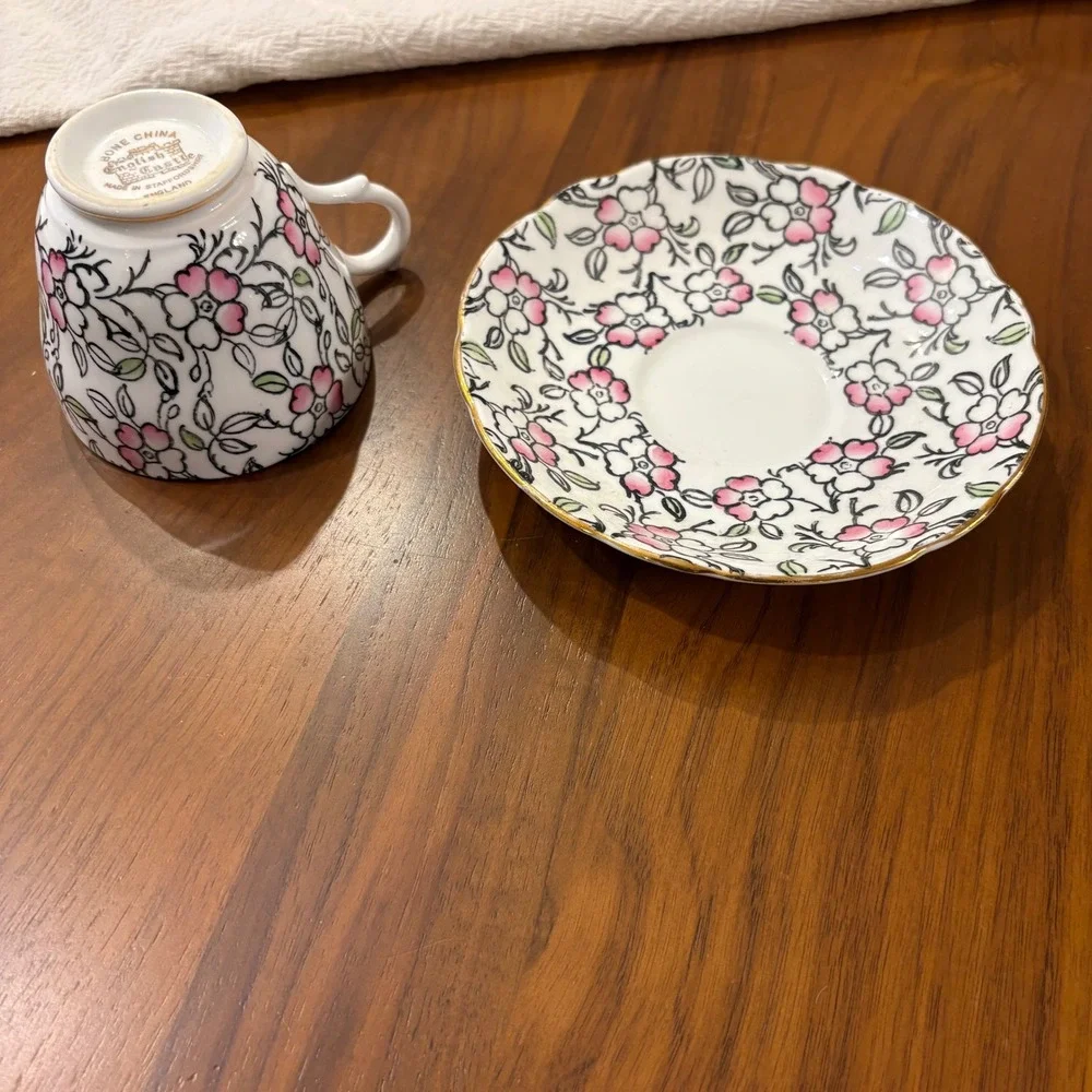 English Castle, Tea Cup and Saucer, Pink White, OS, Excellent